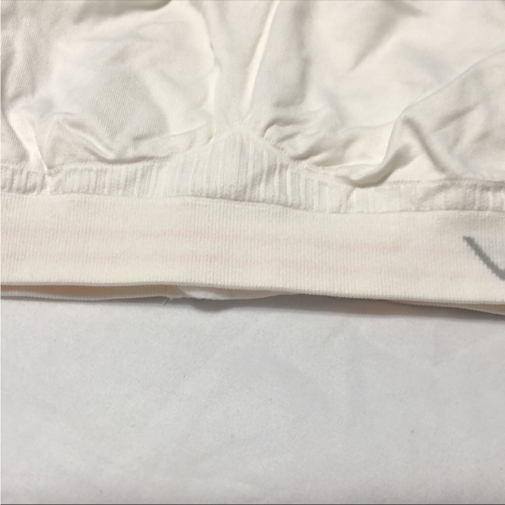 Victoria’s Secret VSX White Sports Bra Size M - Picture 3 of 8